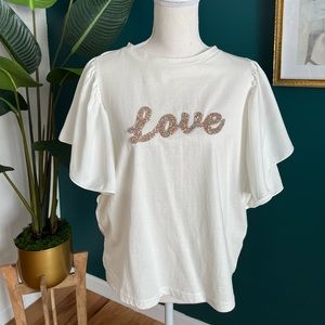 ✨LOVE top with 🦋 Butterflies sleeves ✨💕